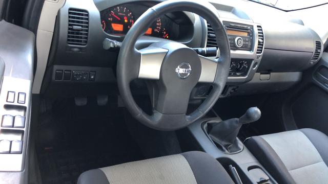Frontier 2013 attack diesel pneus novos periciada super conservada - Foto 9