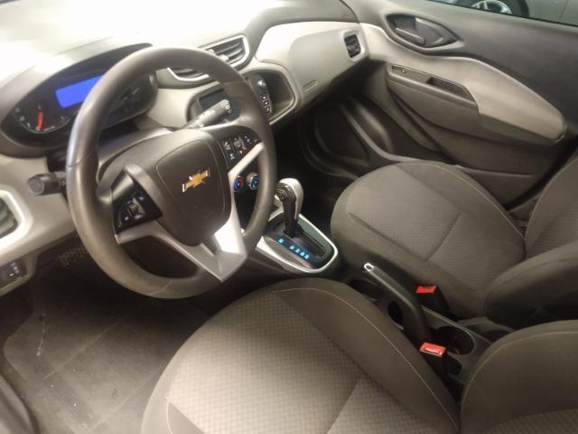 Onix Hatch Lt 1.4 Automatico Flex 8v 2018 Vermelho Un Dona ! - Foto 2