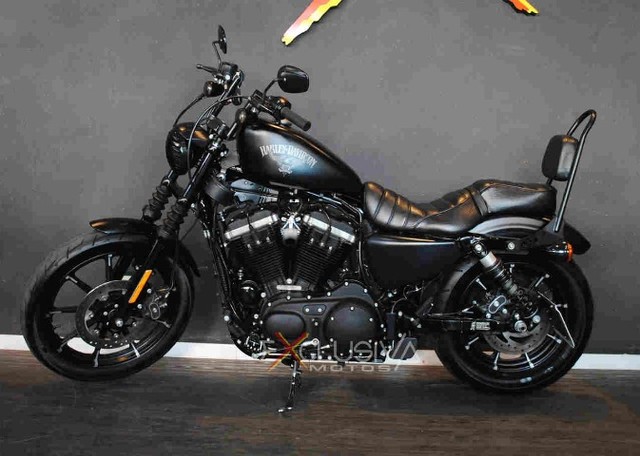 HARLEY DAVIDSON IRON 883