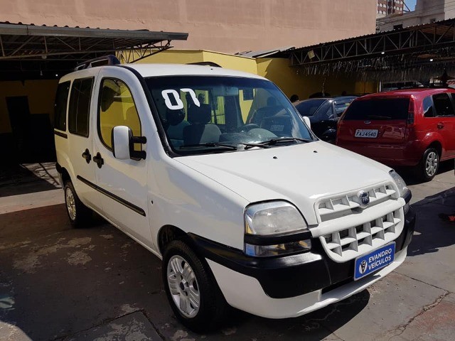 DOBLO ELX 1.8 COMPLETA