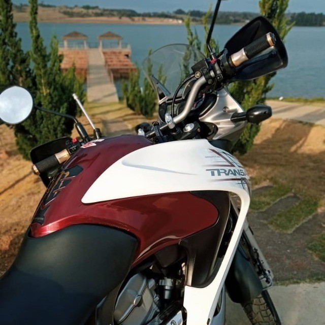 HONDA TRANSALP 700 CC
