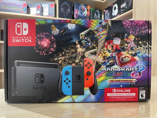 Nintendo Switch Console Bundle with Mario Kart 8 Deluxe Game & Nintendo  Switch Online 3-Month Individual Membership