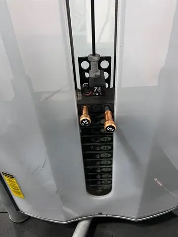 Máquina de tríceps musculação Moviment  - Foto 5