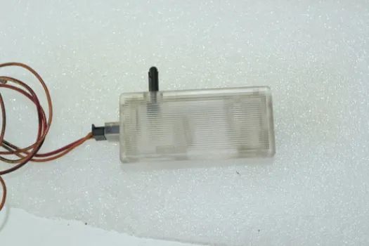 Luminária Luz Cortesia Porta Luvas Bmw X5 2004 2005 Original - Foto 2