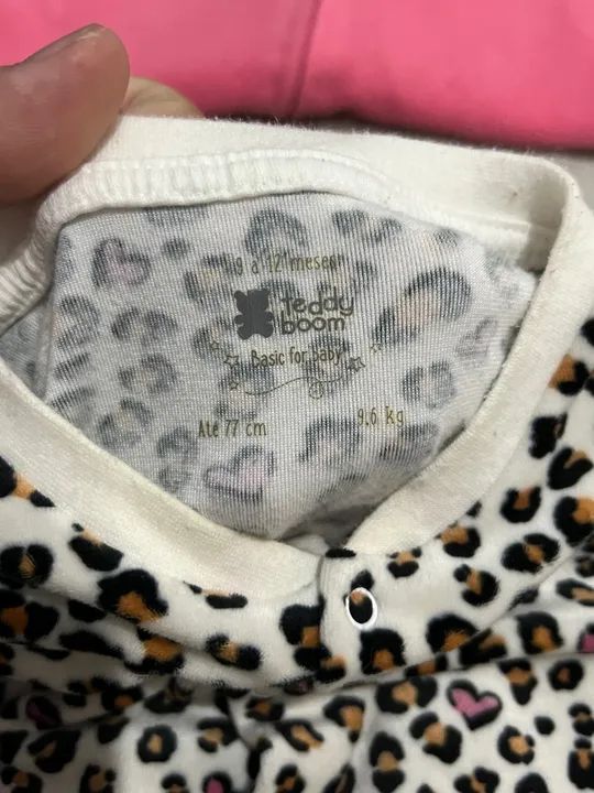 Kit com 2 Macacão Carter's 12m - Foto 4