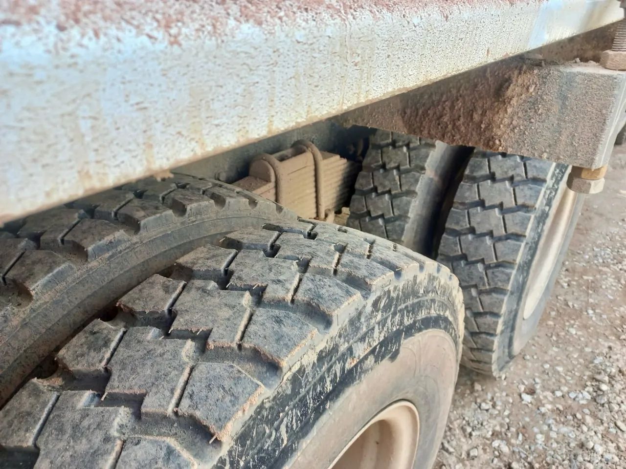 Atego 2730 6x4 caçamba basculante  - Foto 13