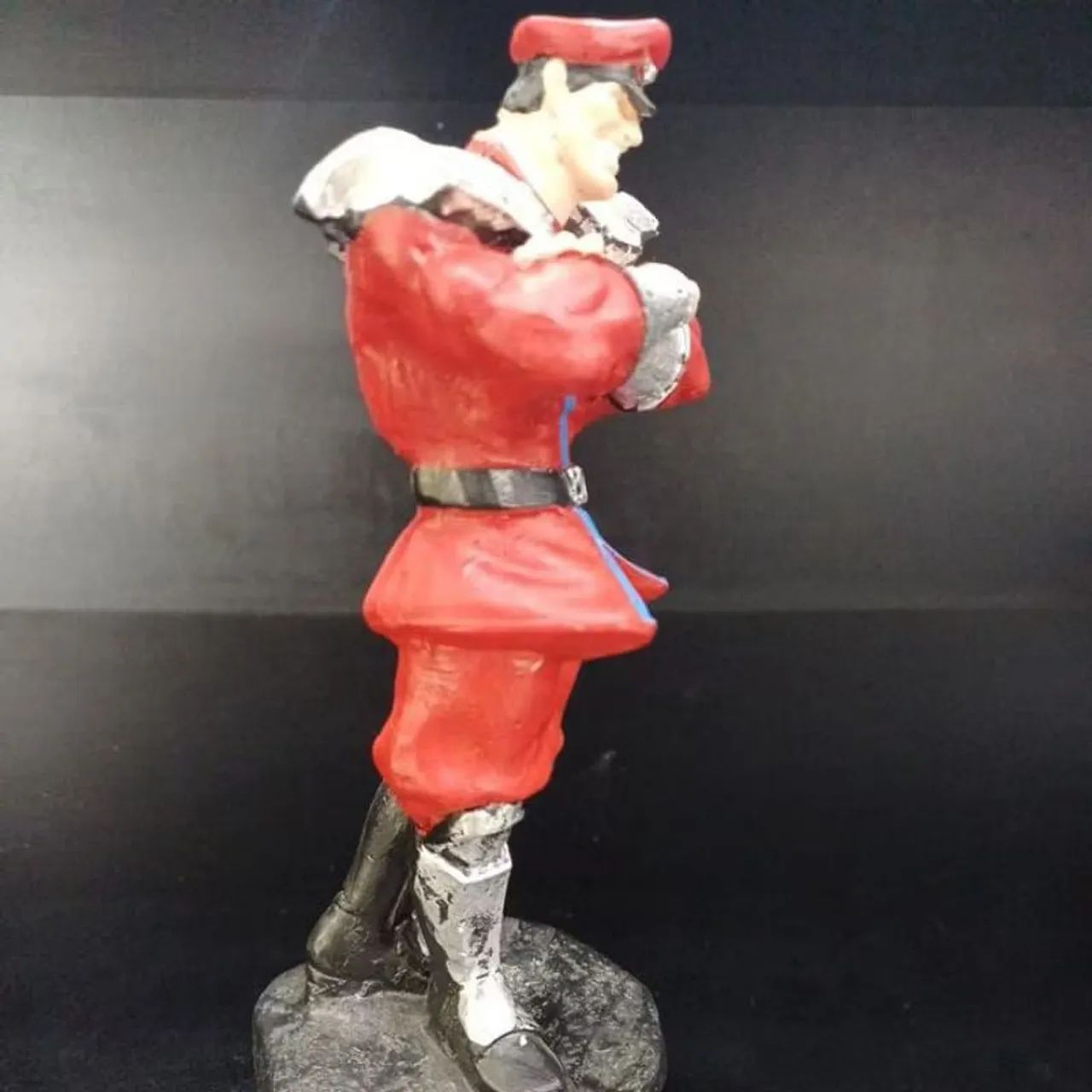 Boneco Resina de ação Mr Bison do  Street Fighter 20cm - Foto 5