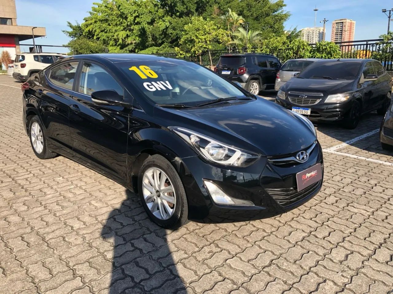 Hyundai Elantra 2016 2.0 gls 16v flex 4p automático