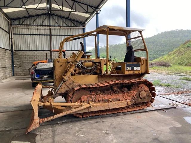 Trator de Esteira Caterpillar D4D. - Foto 2