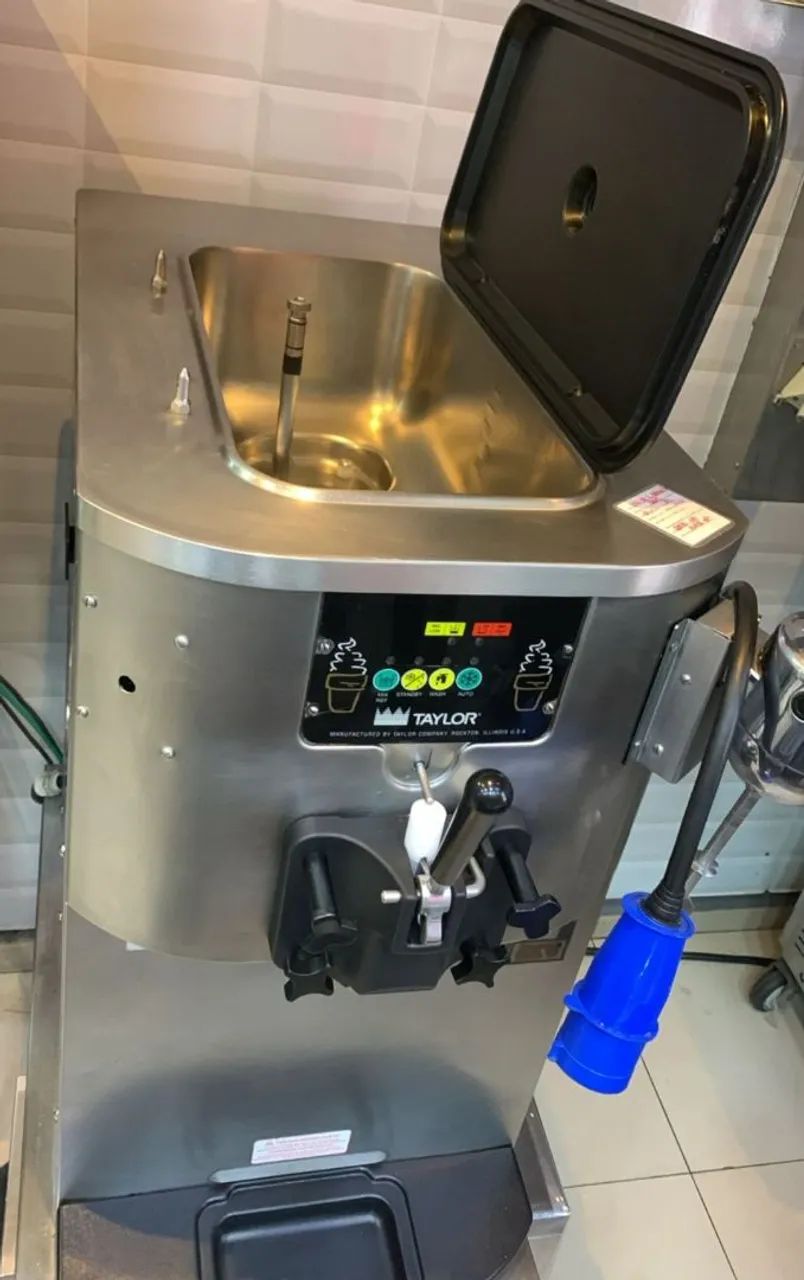 Máquina Milk-shake Taylor C707 - Foto 5