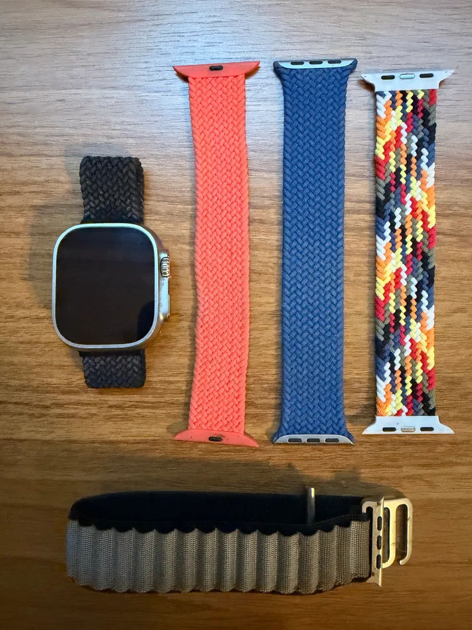 Apple Watch ULTRA (1ª geração) + 4 pulseiras 
