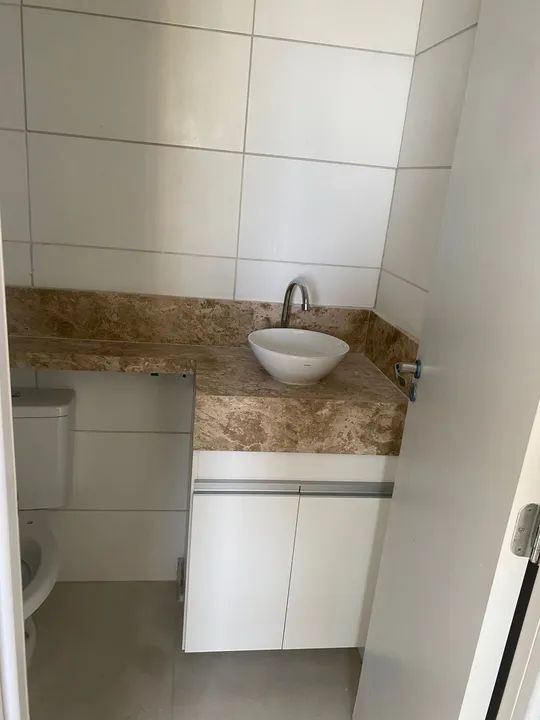 Lindo 2/4 com Suíte e Varanda - Primeira Locação - Cabula - 8º Andar - Próximo ao Quartel  - Foto 10