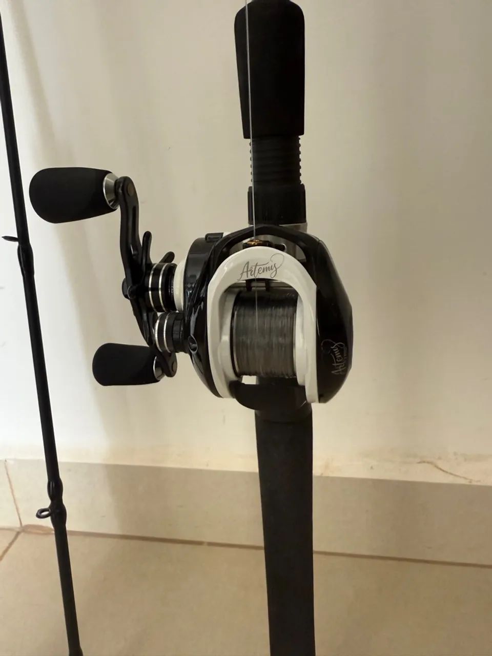 Vara de pesca e carretilha Artemis 7 Provas 