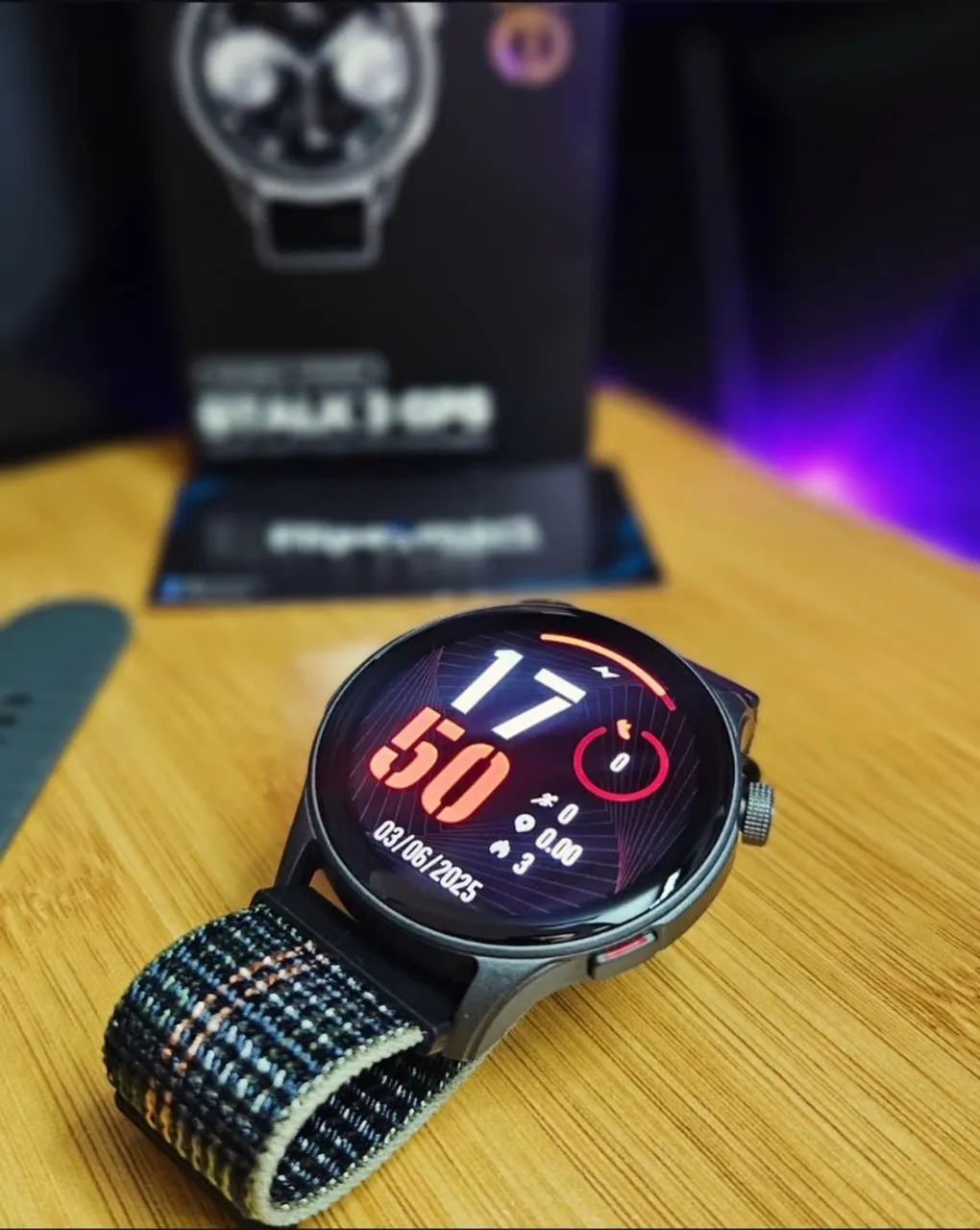 Novo Zeblaze BTALK 3 GPS/ Com GPS integrado/ Tela Amoled/ Pulseira Extra (LACRADO)