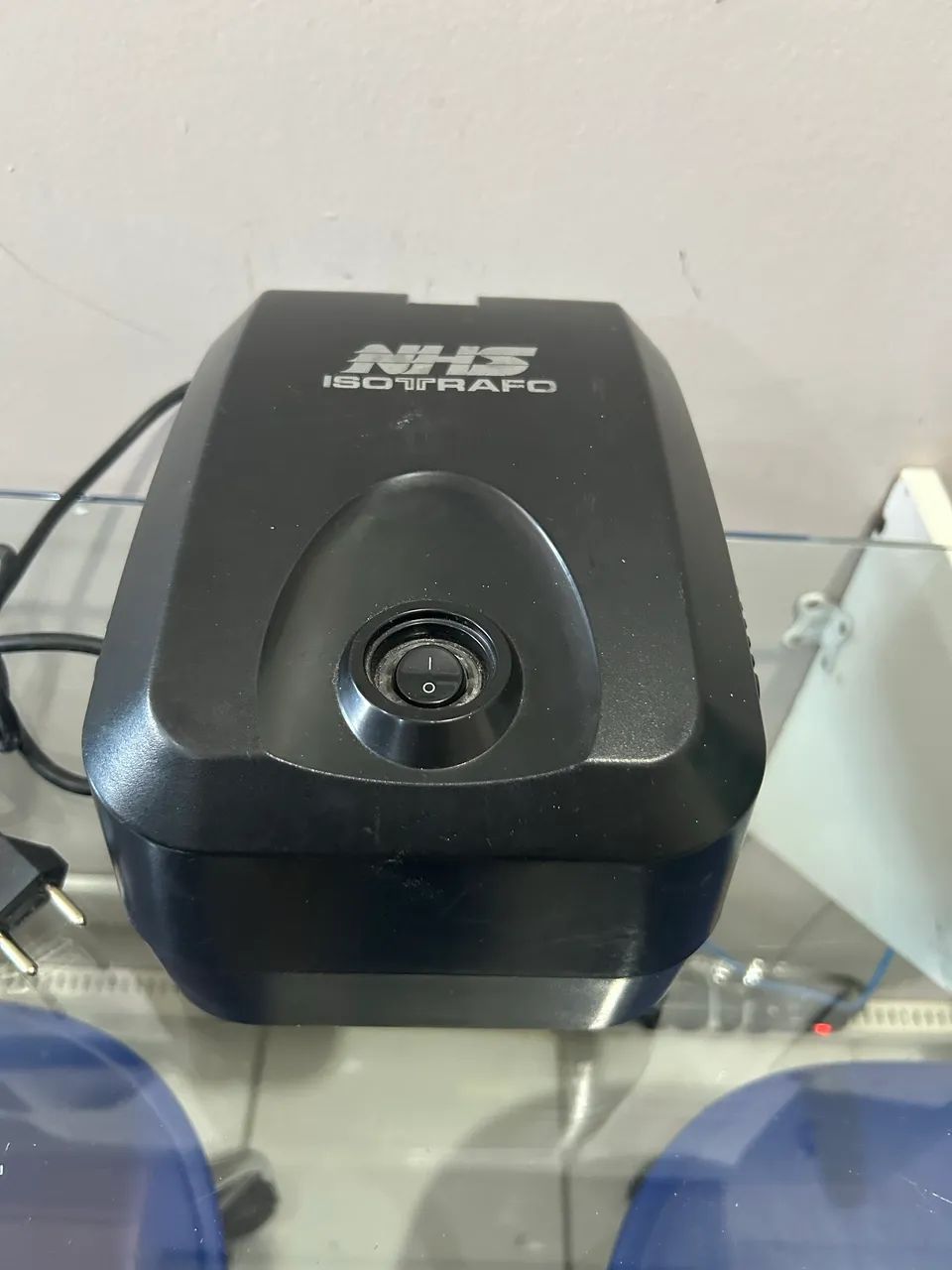 Estabilizador isolador de computador seminovo 450va