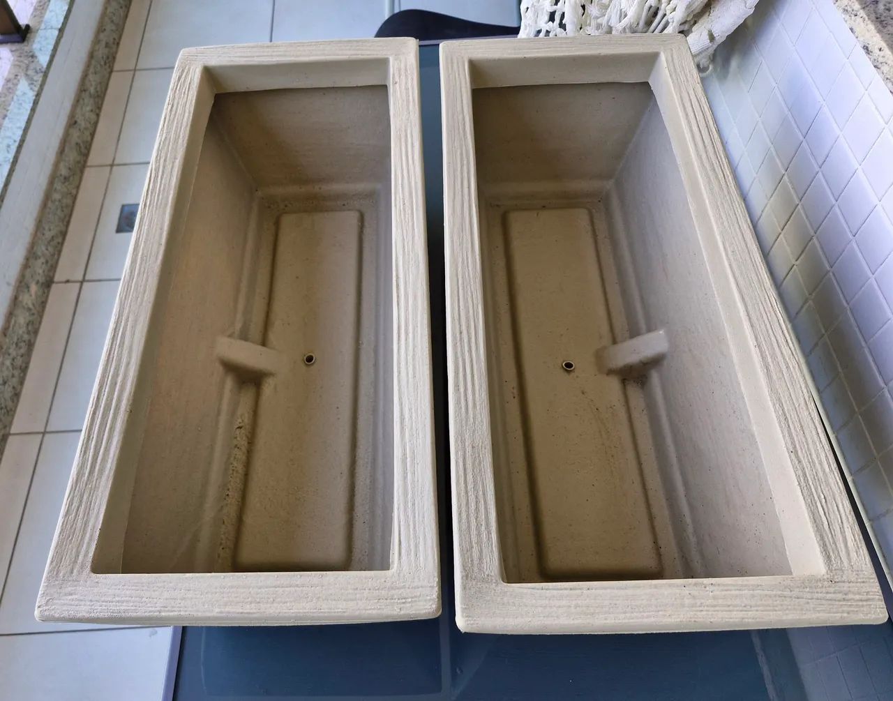 2 jardineiras grandes escovadas com pratos