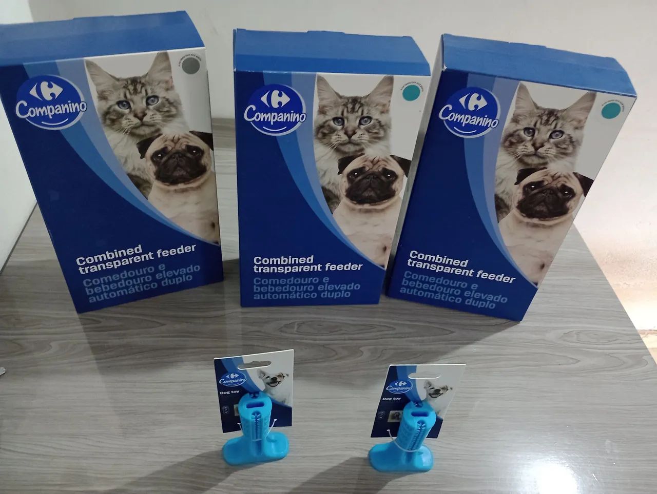 Bebedouro e comedouro 