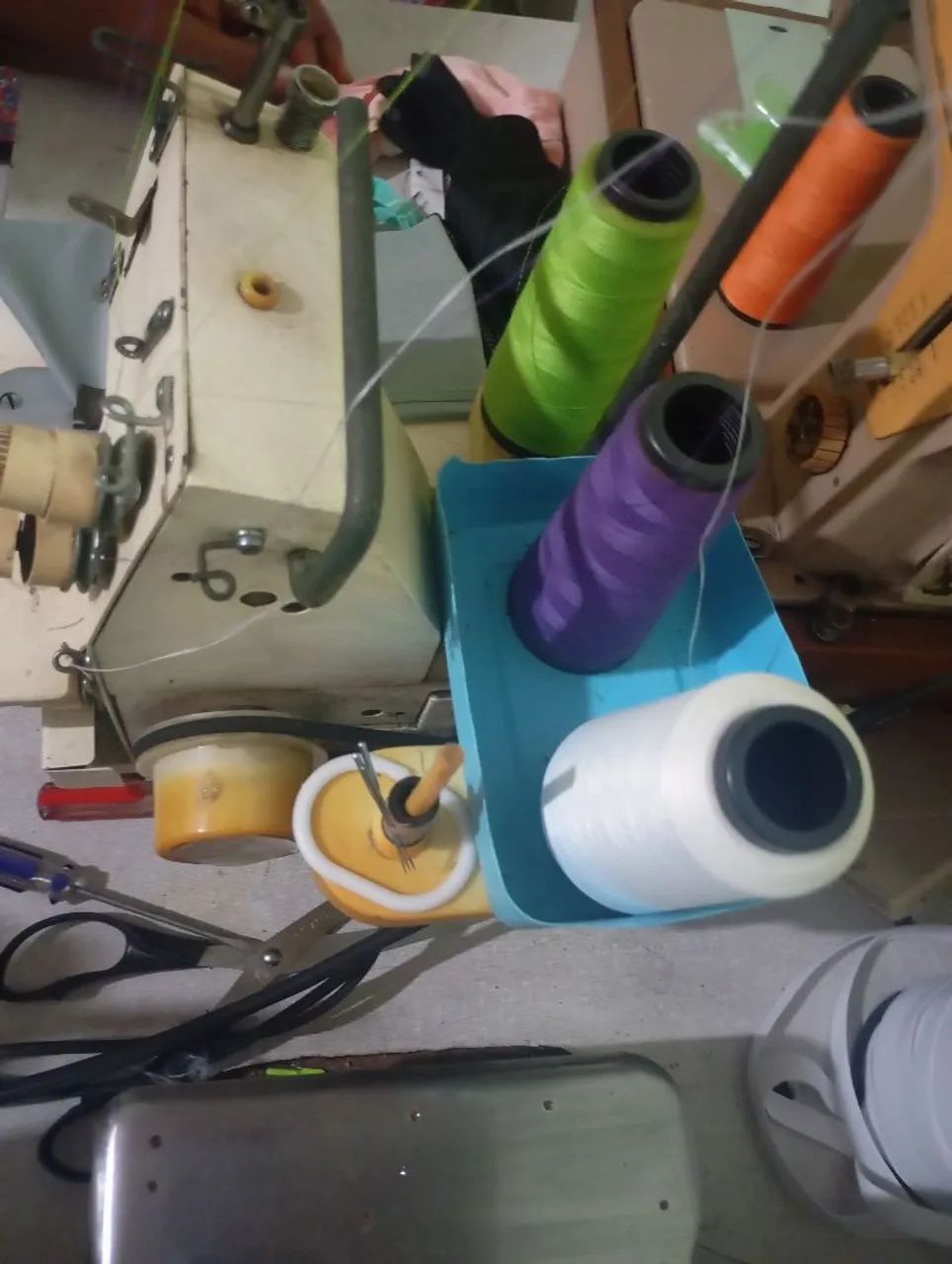 Máquina de costura  - Foto 2