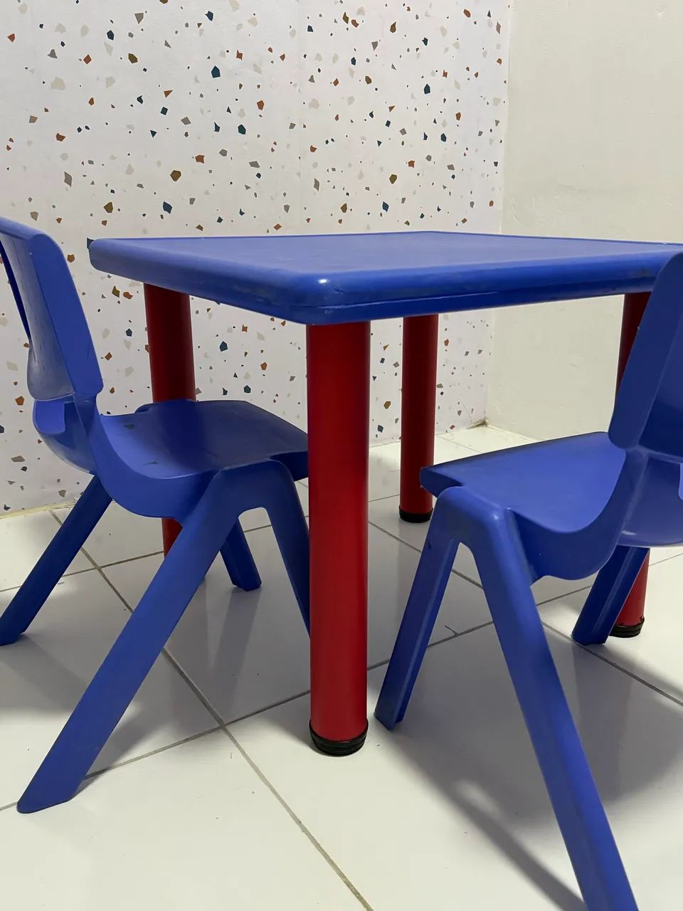 Conjunto de mesa infantil 