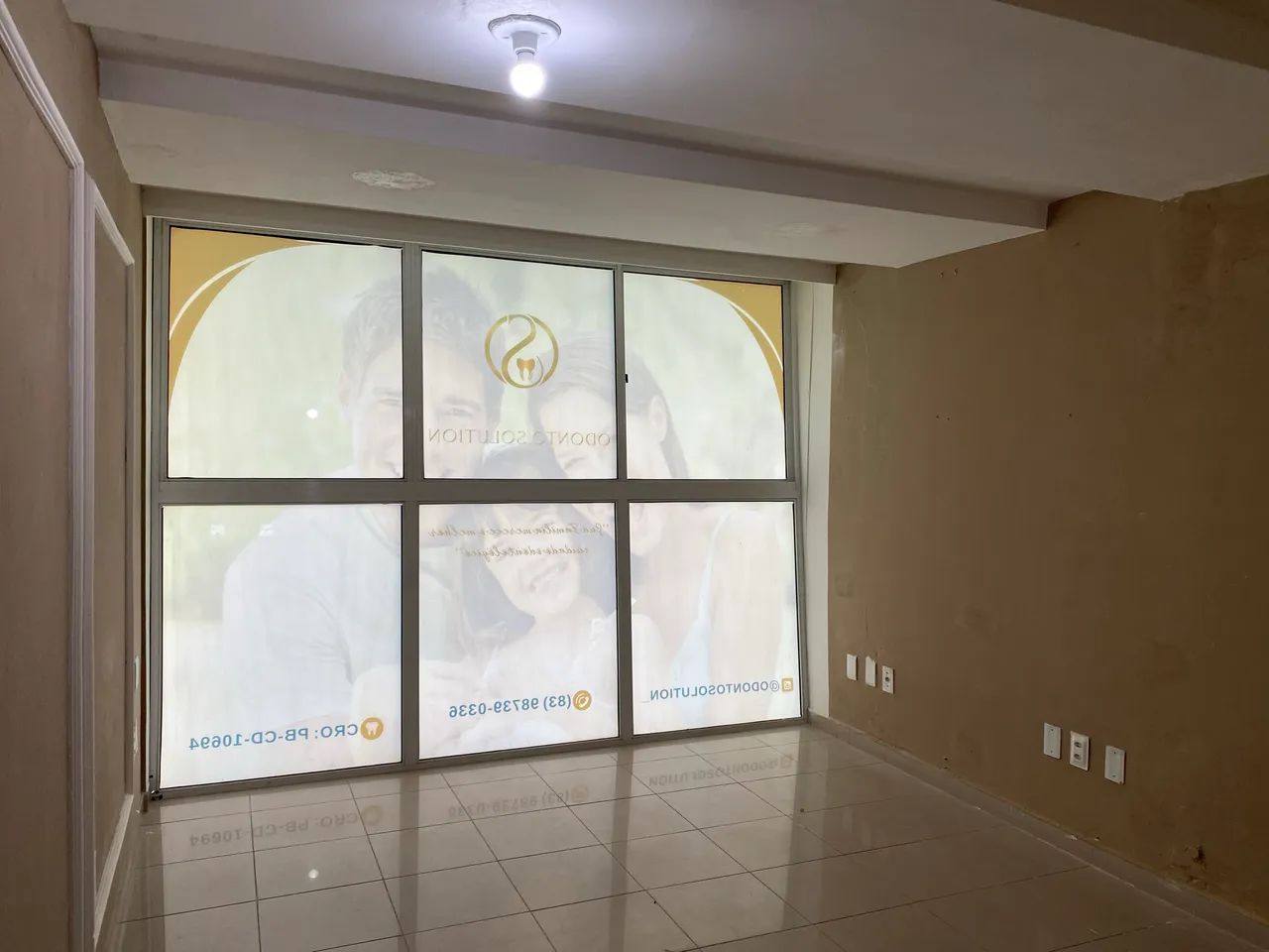 Alugo loja vitrine na av esperança ( loja no 1 andar)