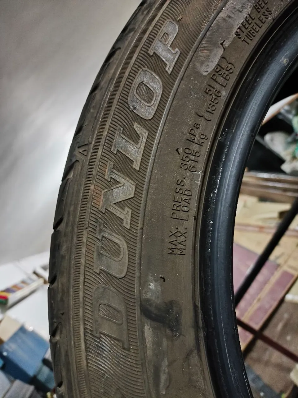 Pneu Dunlop - 350 kPa