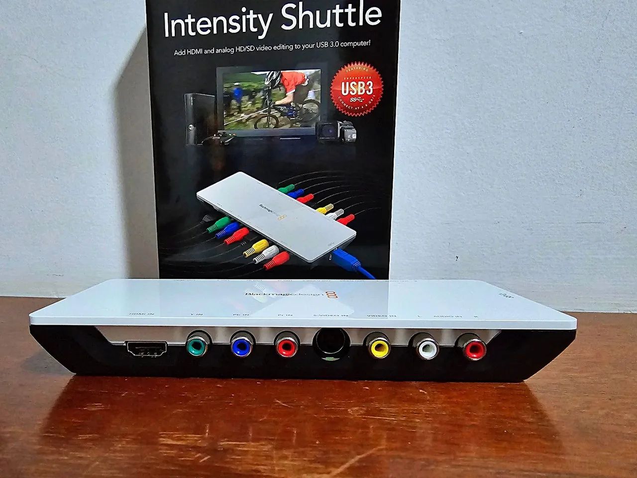 Blackmagic Design Intensity Shuttle - Interface de Vídeo