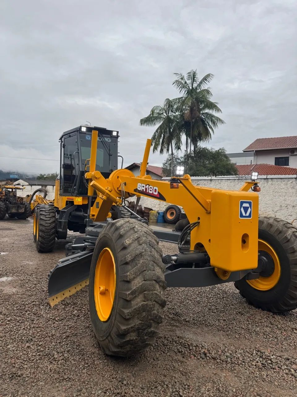 Motoniveladora Xcmg GR180 - Foto 4