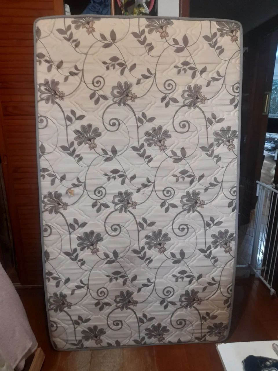 Colchão Casal com Estampa Floral