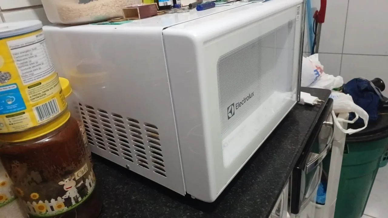 Vendo micro-ondas tudo funcionando perfeitamente  - Foto 5