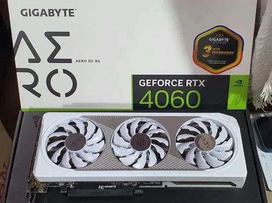 RTX 4060 GIGABYTE AERO ACEITAMOS TROCAS 