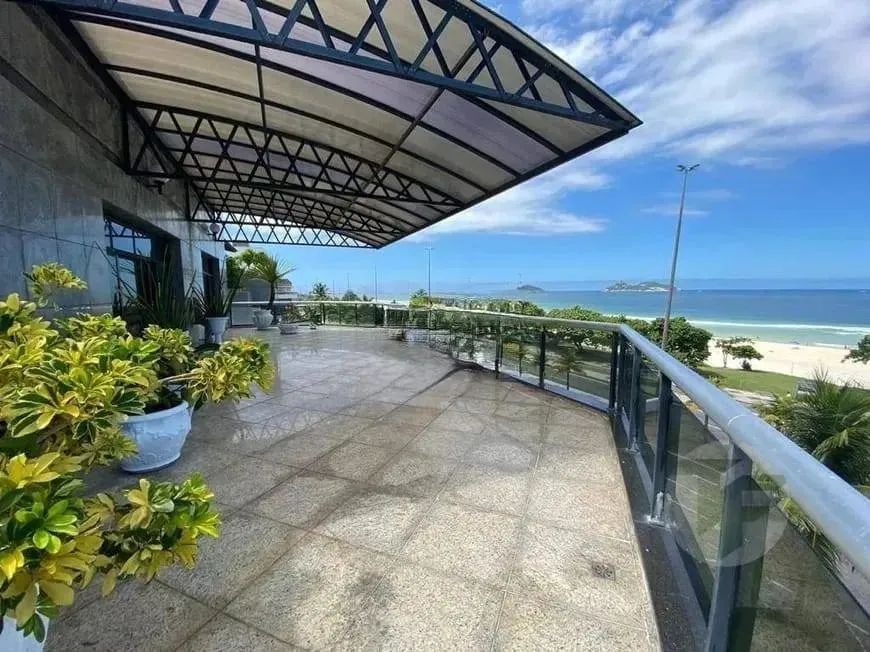Triplex para venda possui 1075 metros quadrados com 4 quartos - Foto 4