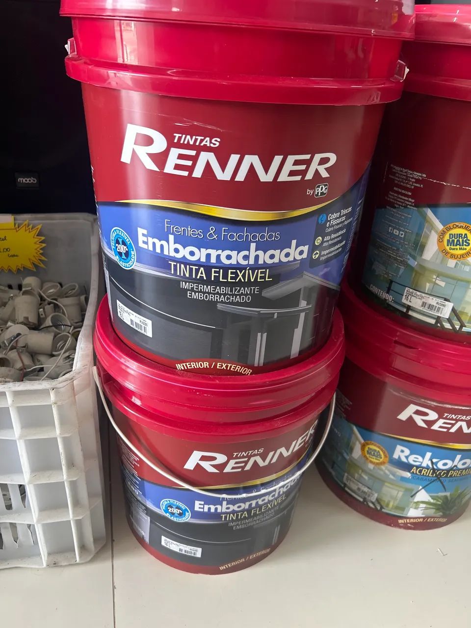 Tinta Renner emborrachada só 370 