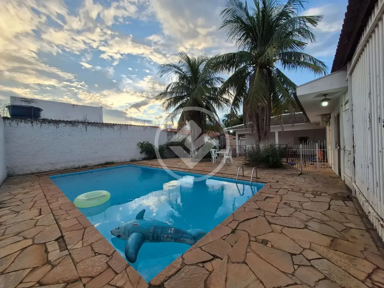 Casa com 5 suites no Boa Esperança - Com Piscina codigo: 126407