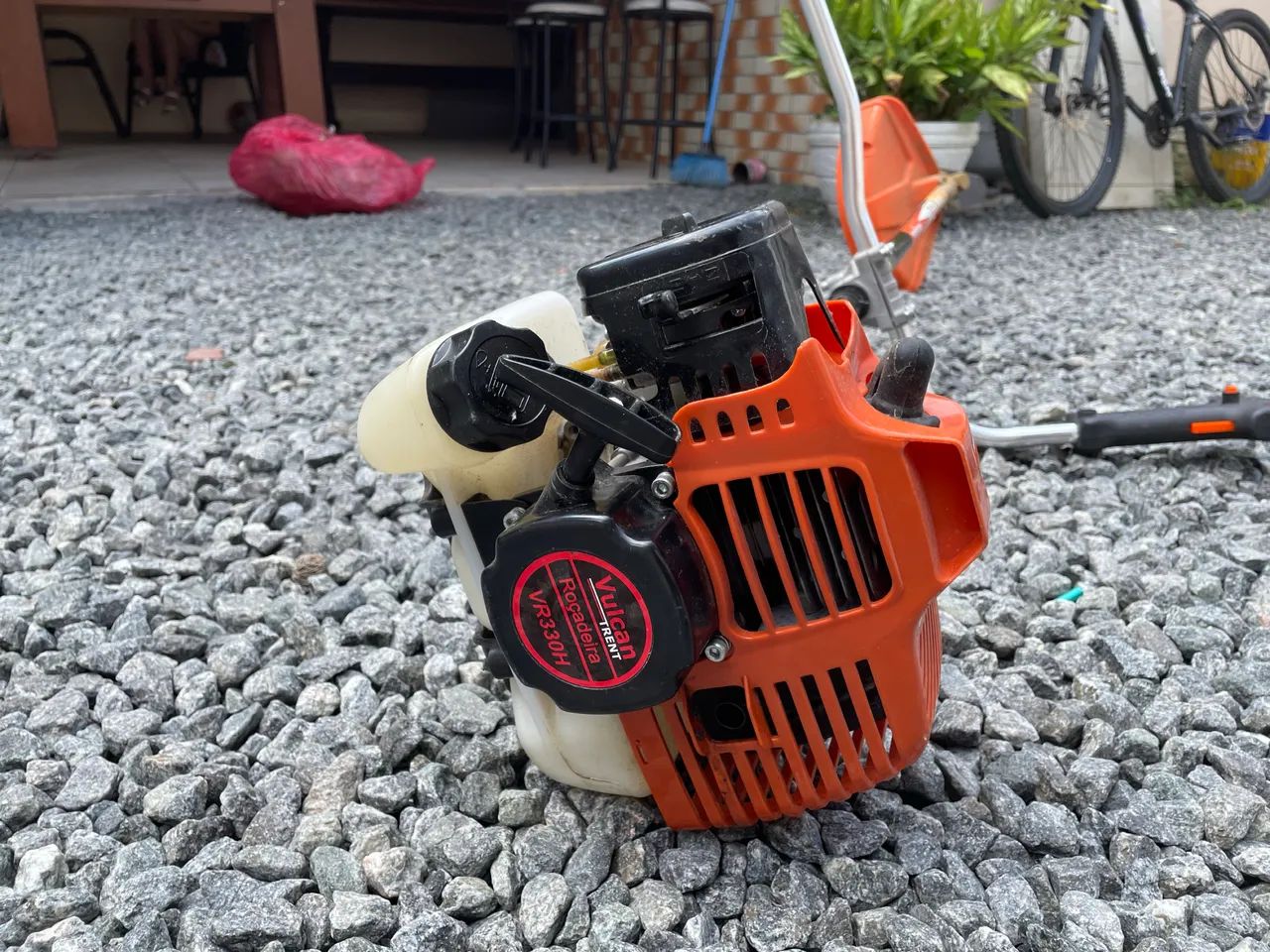 Roçadeira 64315485792898122