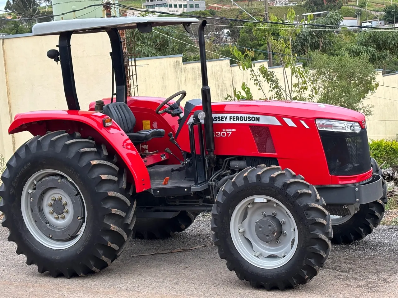 Trator massey 4307
