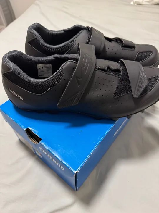 Vendo sapatilha e clip Shimano - Foto 4