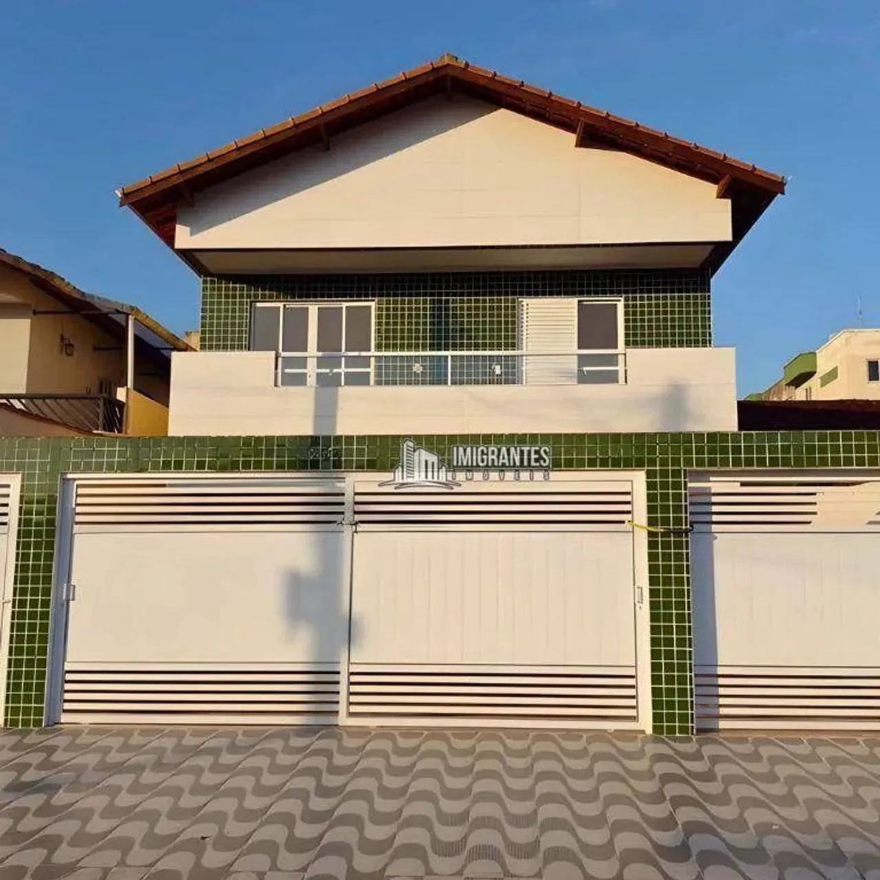 Casa com 2 Dormitórios, Parcelado direto com a Imobiliária à venda em Praia Grande