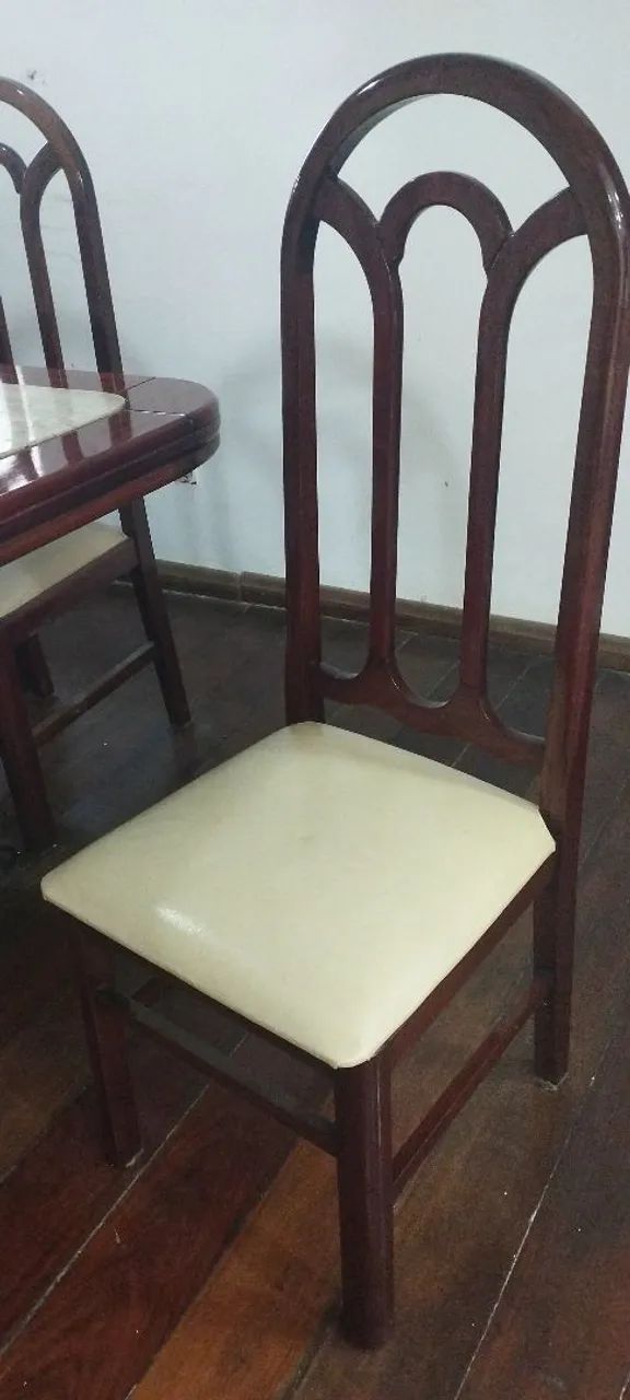 Mesa 8 cadeiras jogo completo  - Foto 4