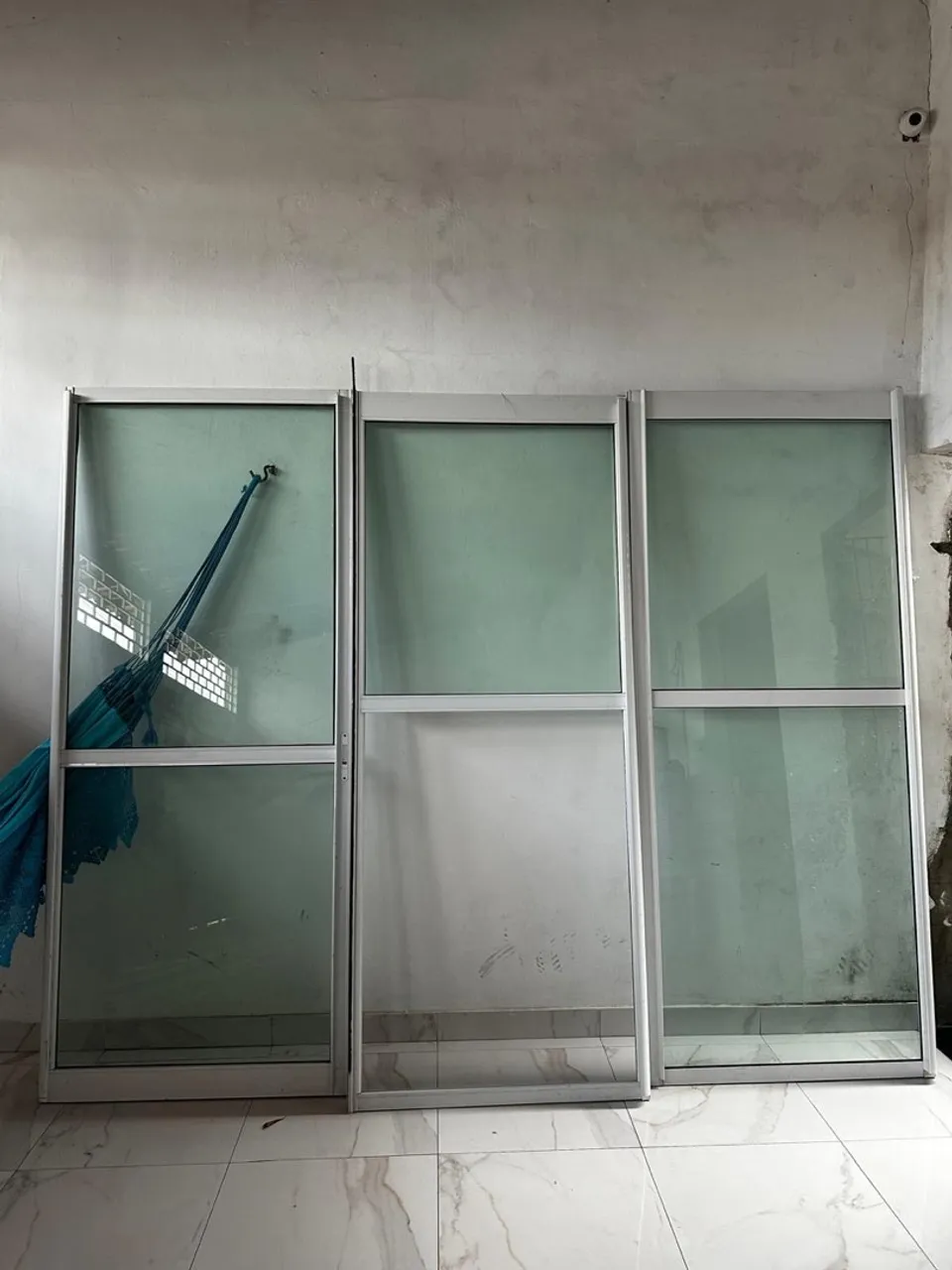 Portas de Vidro com Estrutura de Alumínio