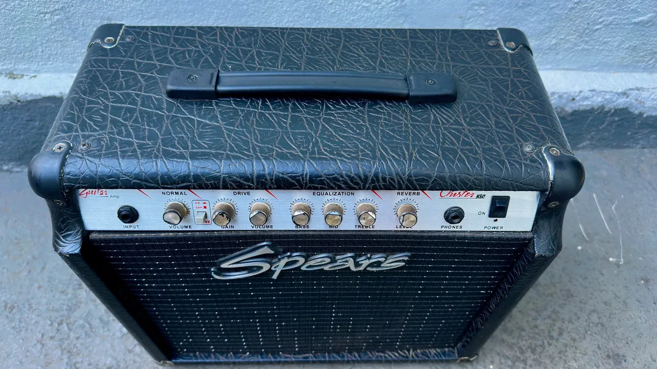 Amplificador Guitarra Spears Cluster 15