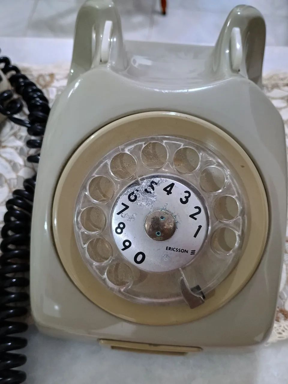 Aparelho de telefone antigo. - Foto 2