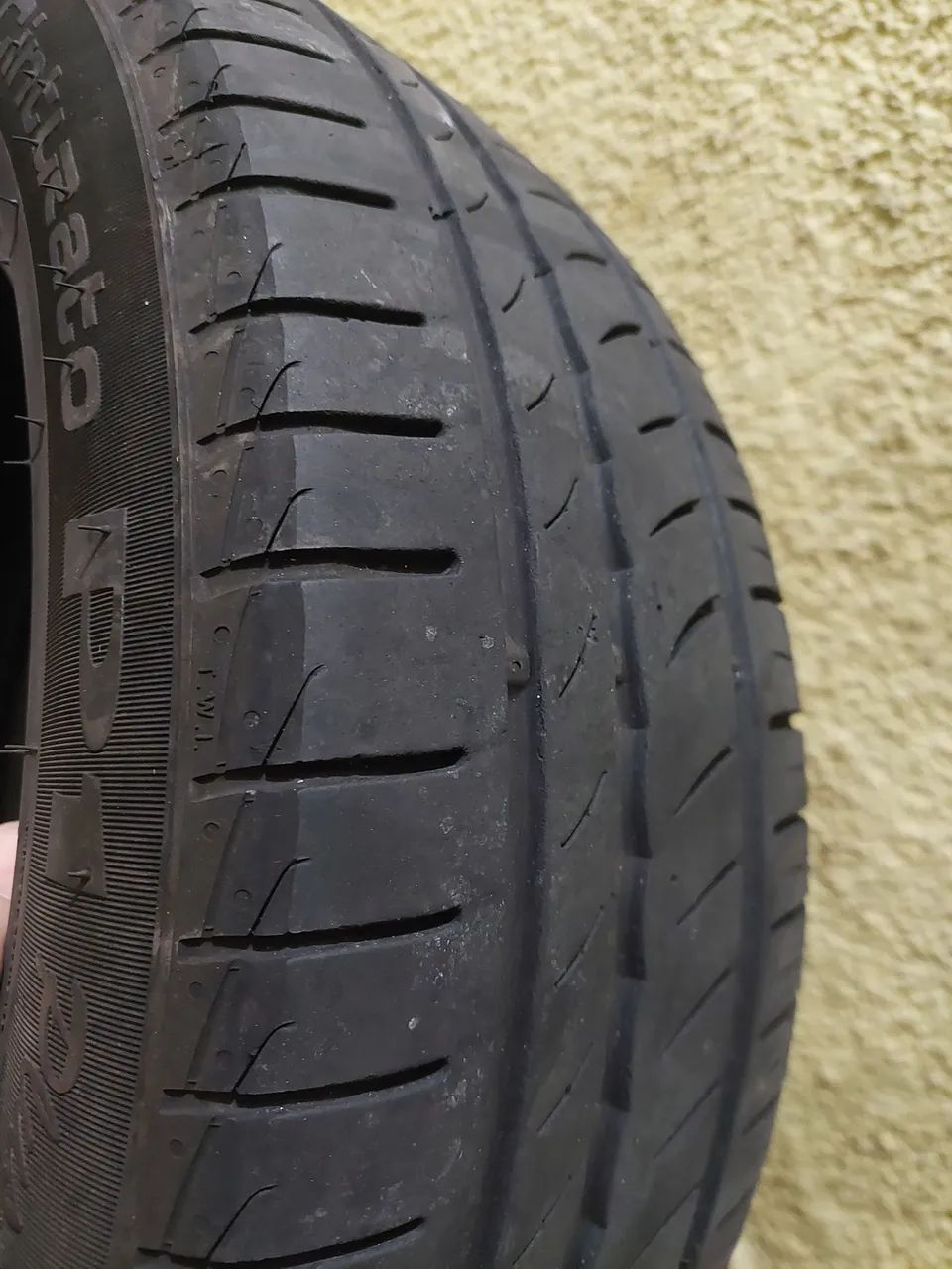 Pneu Pirelli Cinturato P1 Plus 195 55 15 85v - Foto 5