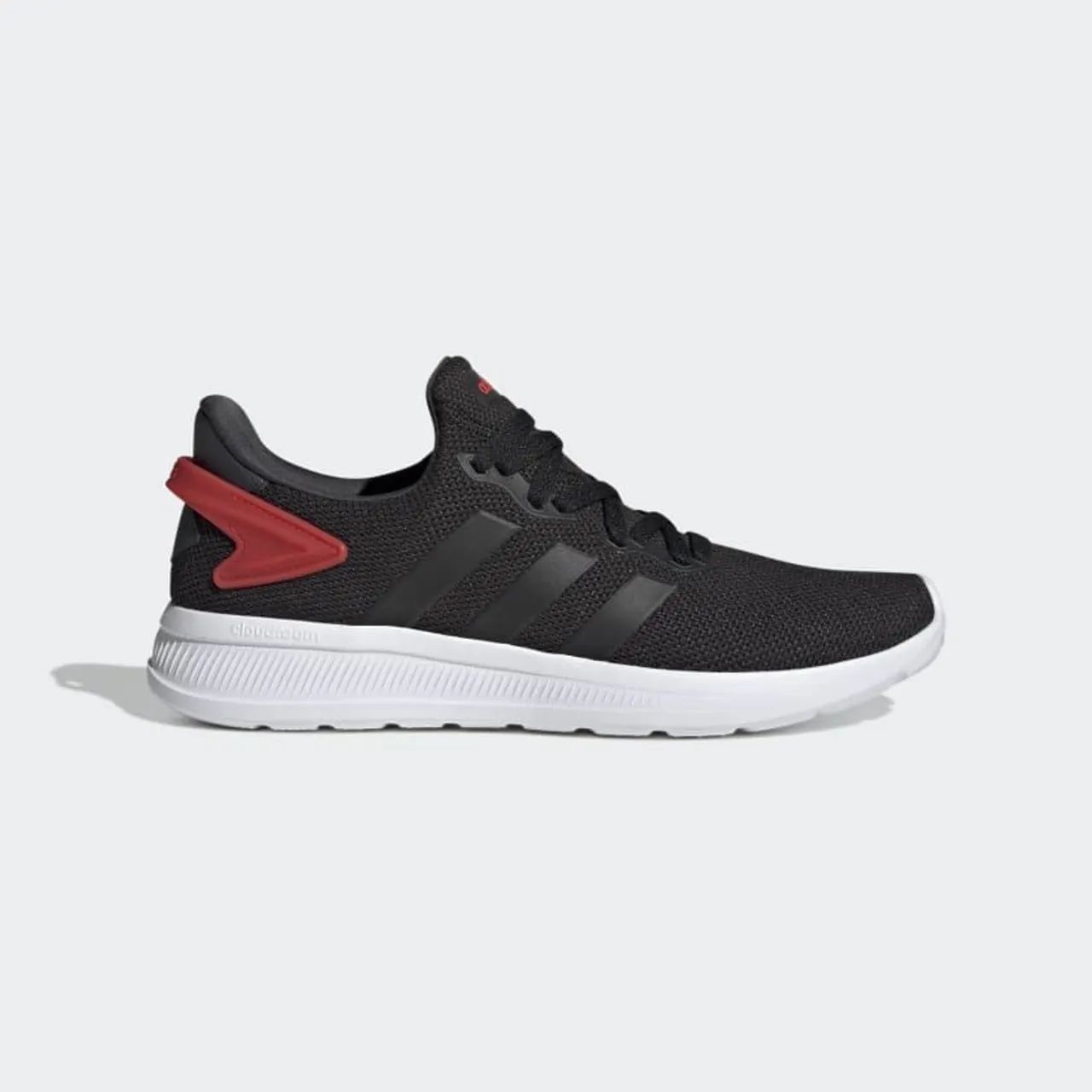 Tênis Adidas original zerado na caixa n38,39 por apenas 200 reais 