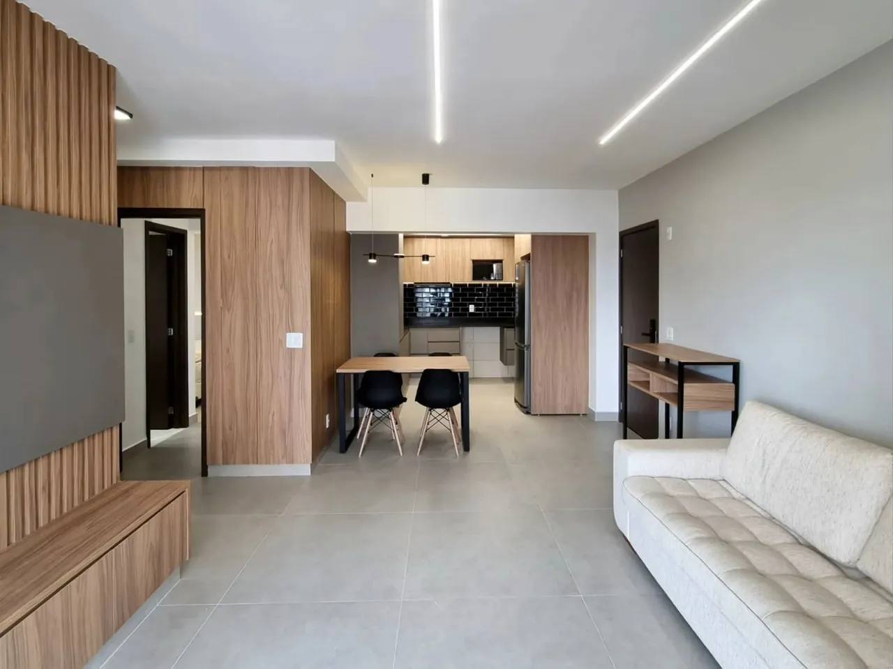 Apartamento Mobiliado Citizen para Aluguel possui 68m2 com 2 quartos em Setor Bueno - Goiâ
