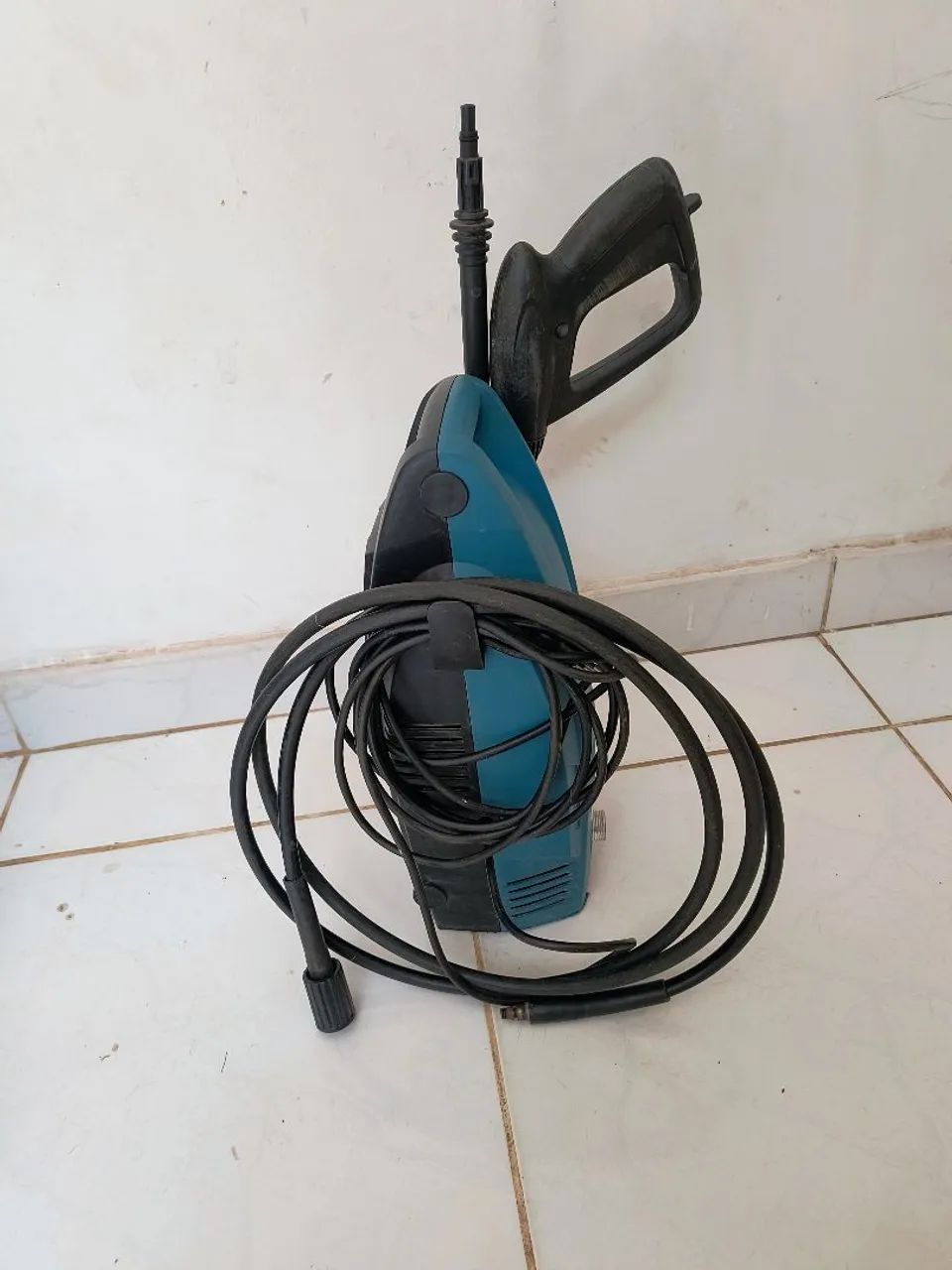 Lavadora de Alta Pressão Makita - Foto 4