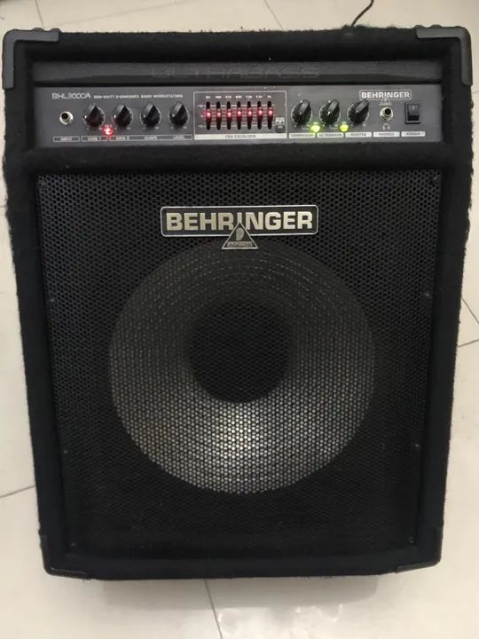 Amplificador de Baixo Behringer BXL3000