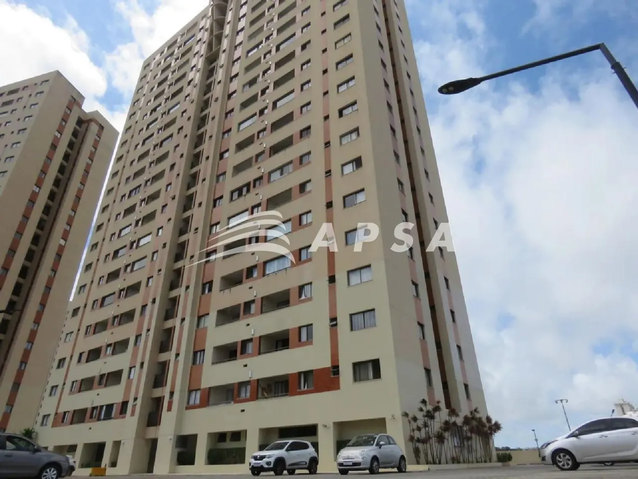 51558 COND. BRISAS RESIDENCIAL CLUBE, ED. TORRE BRISA DO MAR. APARTAMENTO 2/4, SENDO 1 SUI