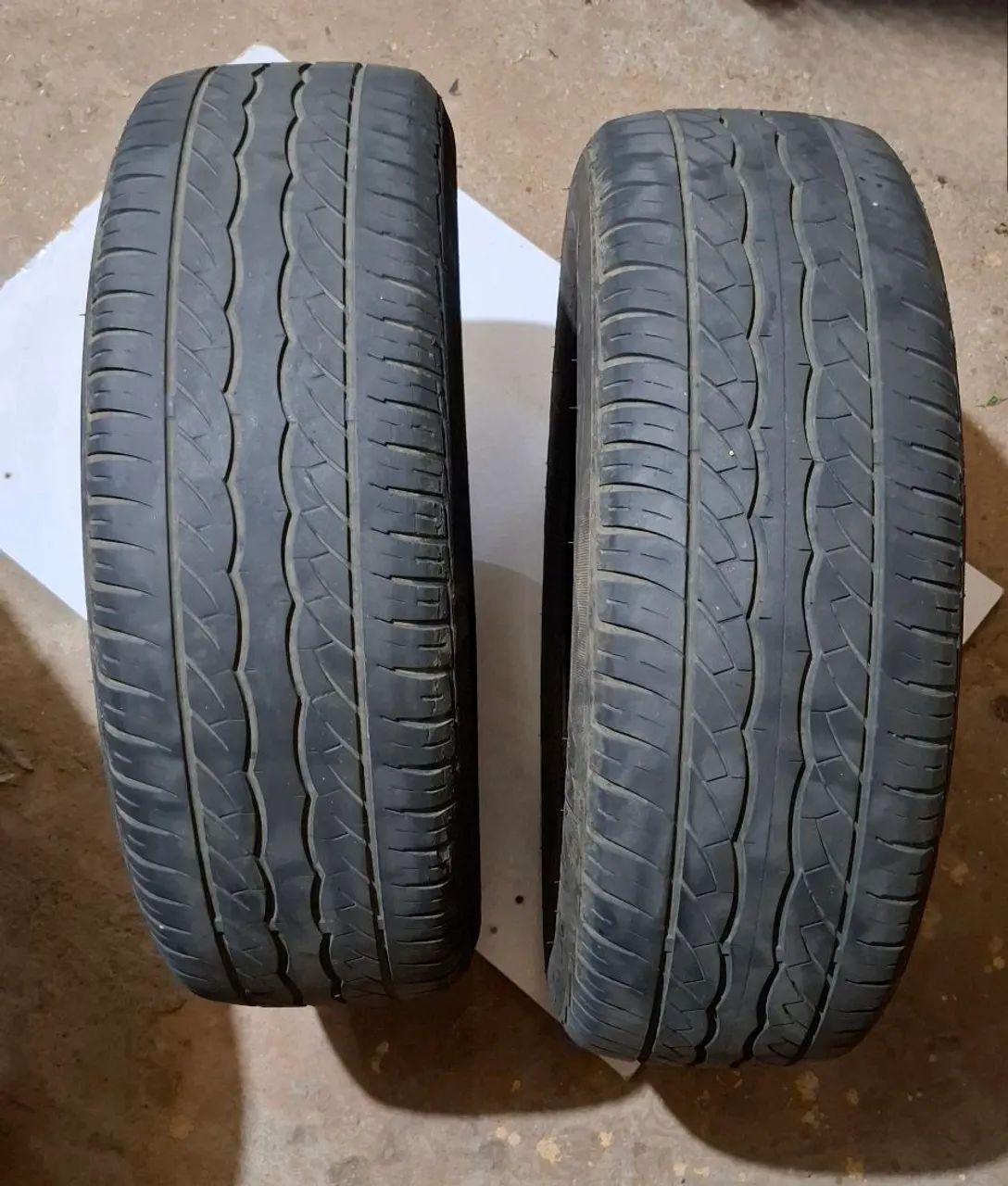 2 Pneus seminovos medida 185/60 R15 R$ 170
