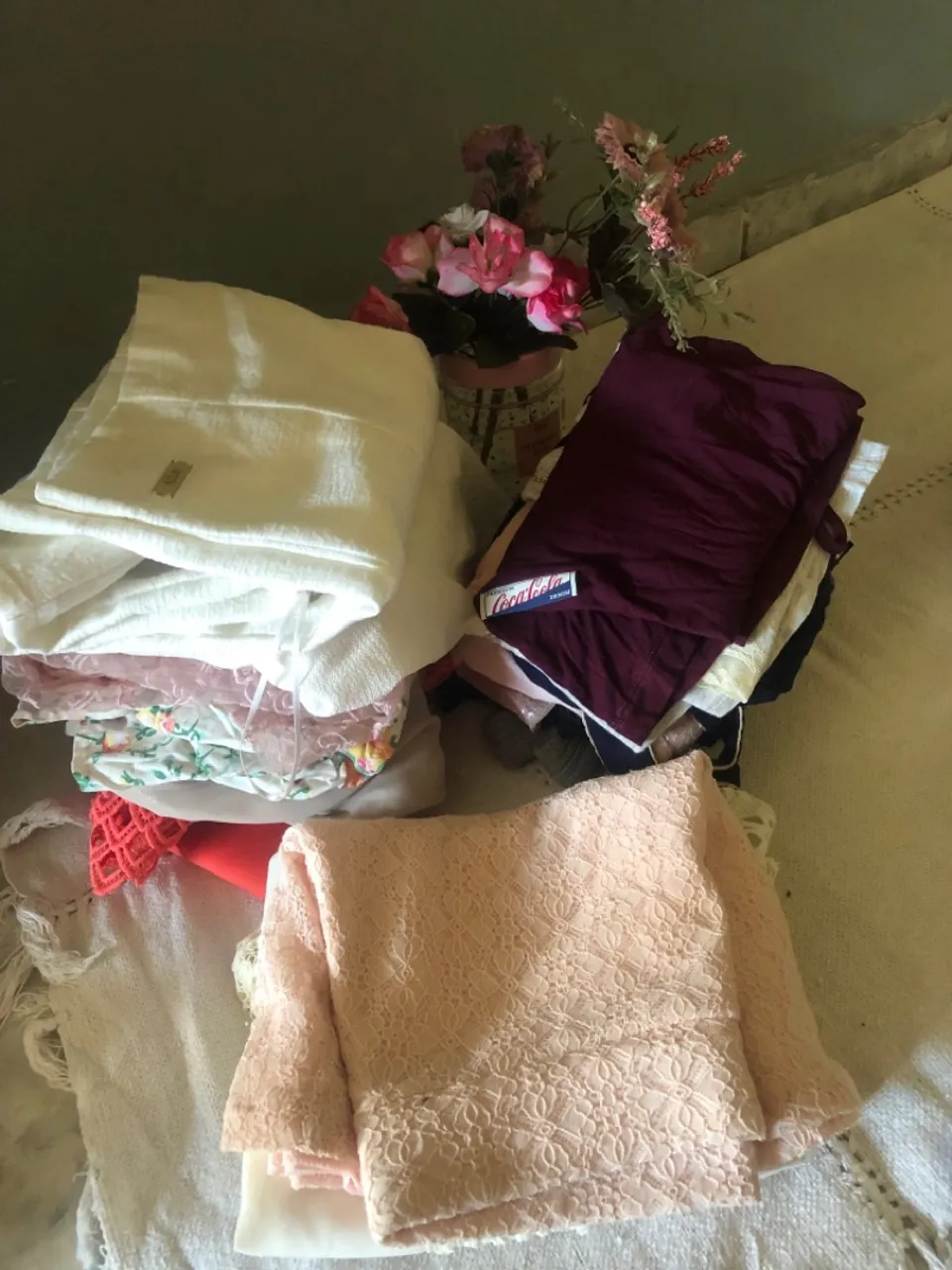 Lote de roupas femininas