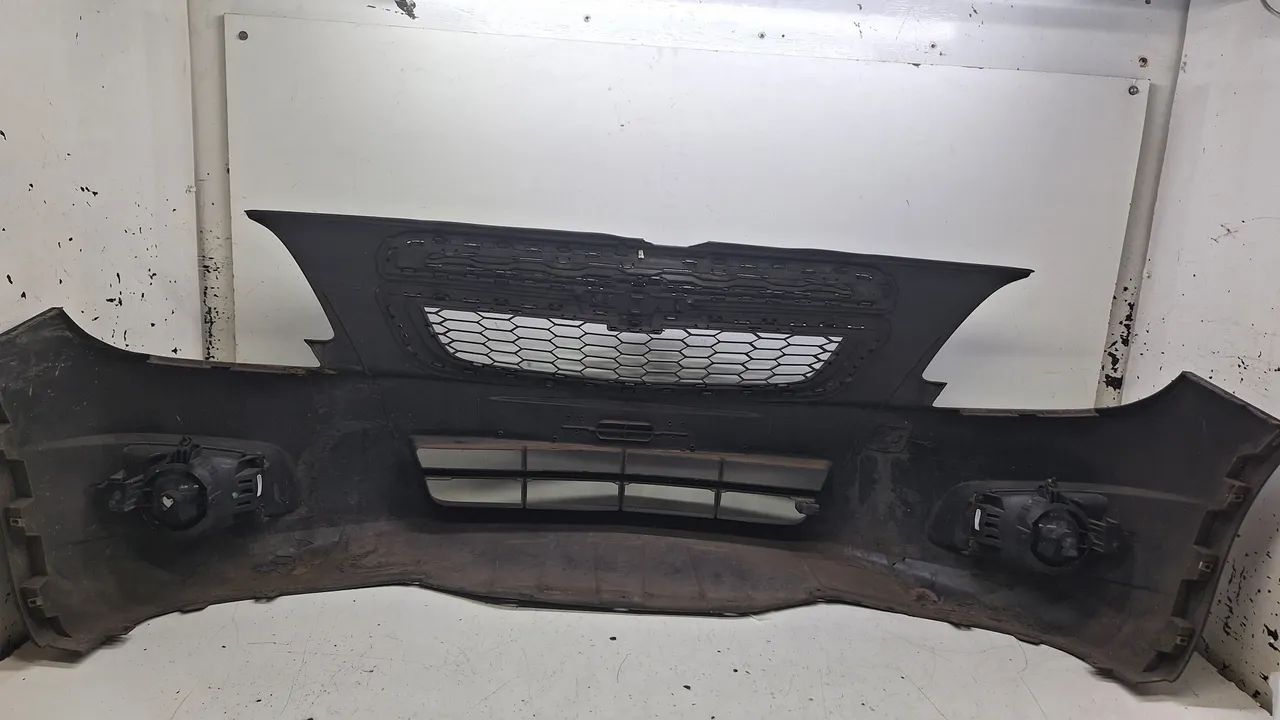 Parachoque Dianteiro Chevrolet Cobalt 2013 / 2014 C/detalhe  - Foto 4